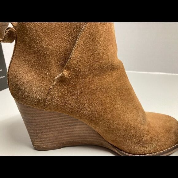 LUCKY BRAND, suede wedge booties, size 7 1/2 M,Tan‎ - Picture 8 of 16